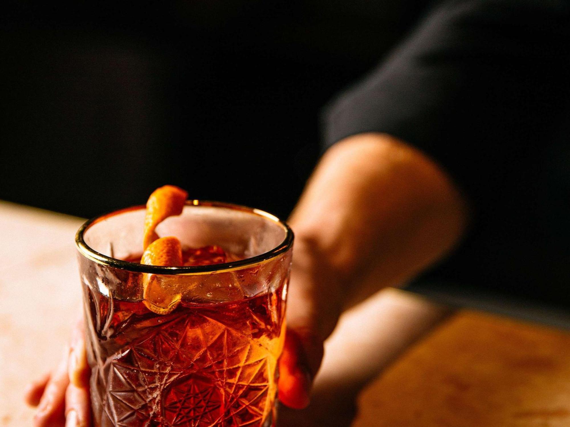 Pullman Melbourne City Centre Eksteriør billede A Negroni