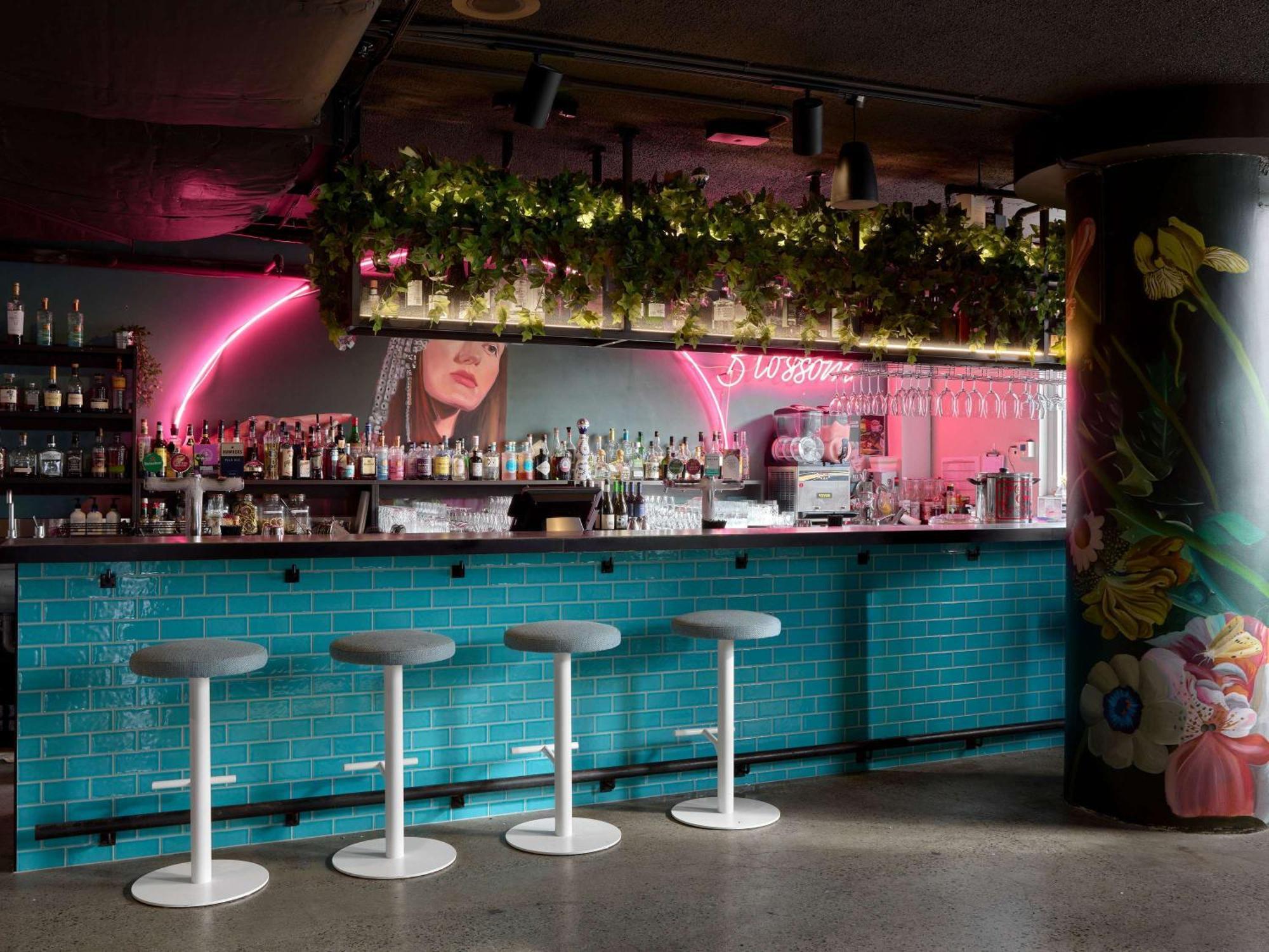 Pullman Melbourne City Centre Eksteriør billede The bar at the 2018 edition of the festival